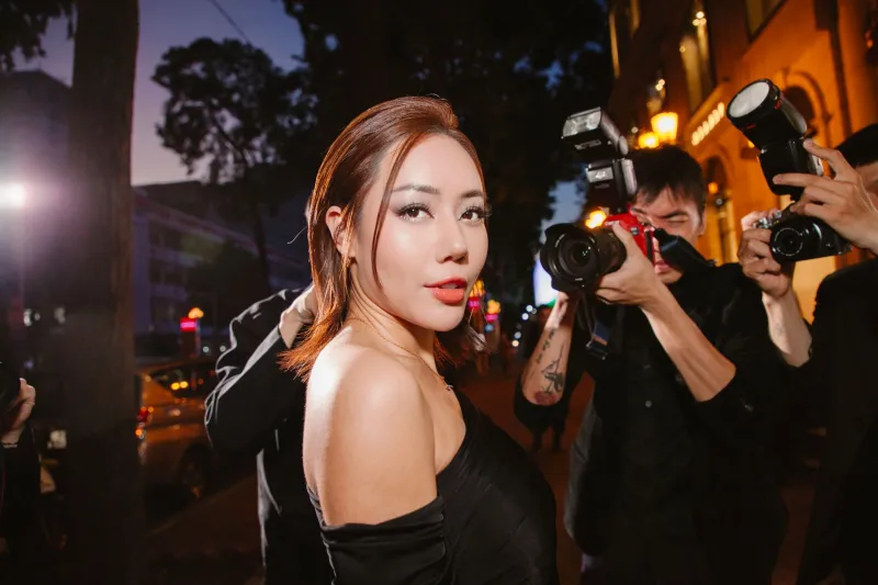 Caught in the Act: The Tools and Fan Armies Exposing Celebrity 'Realness' as Pure Theater